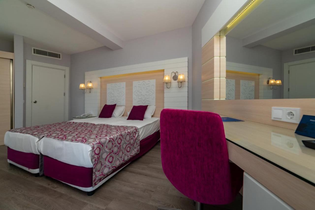 Superior Room Land View