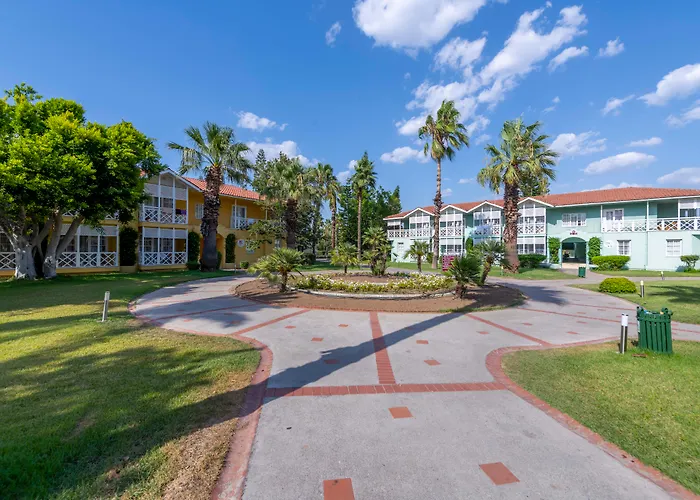 Euphoria Palm Beach Resort Haciobasi